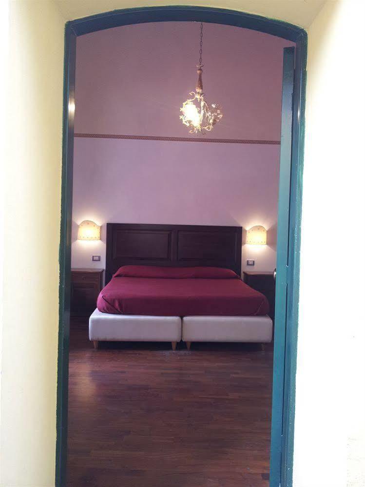 Central Rooms Il Re คาตาเนีย ภายนอก รูปภาพ